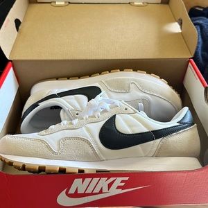 Nike air Pegasus 83 men’s size 10! Brand new